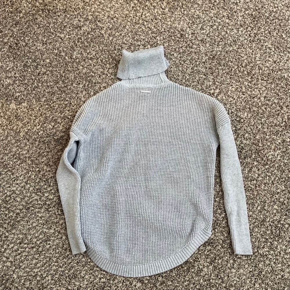 Michael Kors grey turtle neck sweater, XS in women’s.